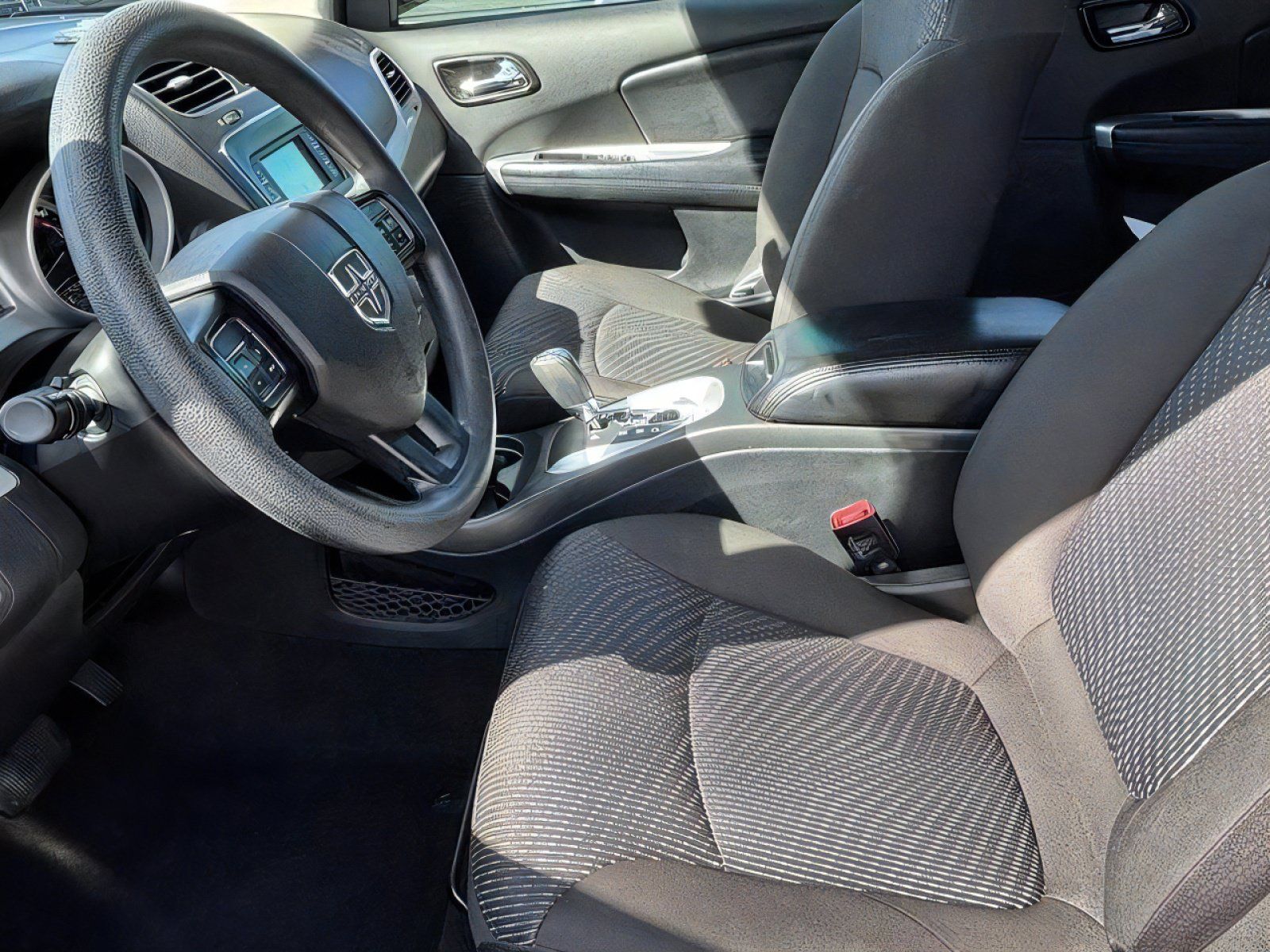 Used 2020 Dodge Journey SE FWD image 21
