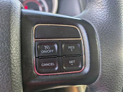 Used 2019 Dodge Journey SE w/ Blacktop Package image 8