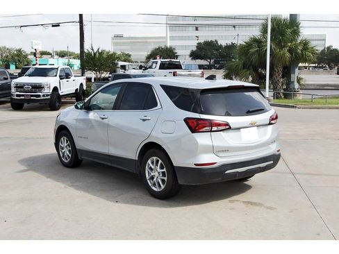Used 2022 Chevrolet Equinox LT AWD/4WD image 4