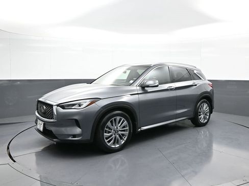 Used 2023 INFINITI QX50 Luxe image 10
