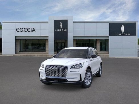 Used 2026 Lincoln Corsair Premiere AWD/4WD image 2
