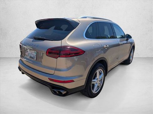 Used 2016 Porsche Cayenne S AWD/4WD image 6
