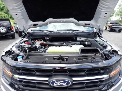 Used 2025 Ford F150 XLT w/ Equipment Group 302A MID AWD/4WD image 16