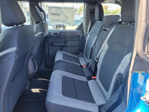 New 2025 Ford Bronco Base image 9