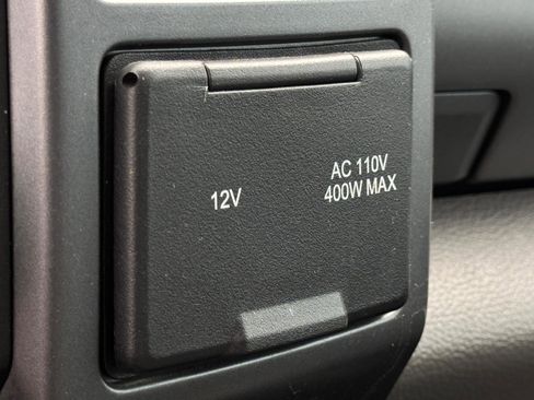 Used 2021 Ford F450 XLT w/ XLT Premium Package image 18