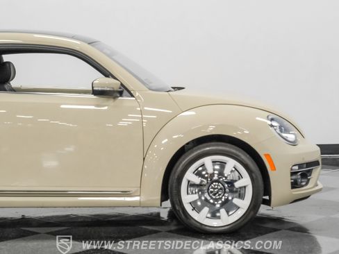 Used 2019 Volkswagen Beetle 2.0T Final Edition SEL image 29
