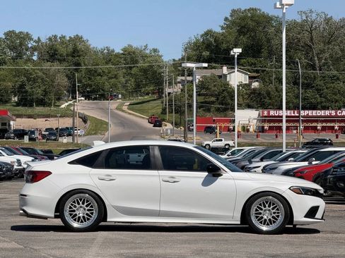 Used 2022 Honda Civic Sport image 6
