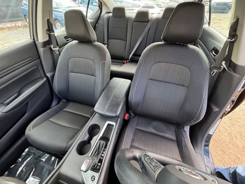 Used 2025 Nissan Altima 2.5 SV image 36