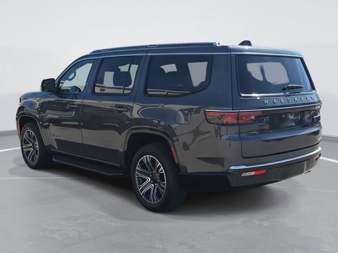 Used 2024 Jeep Wagoneer Series II image 7