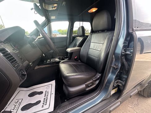 Used 2010 Ford Escape Limited FWD image 10