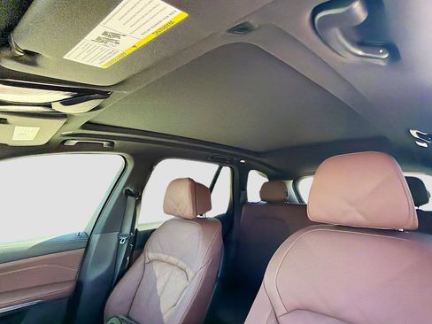 Used 2026 BMW X5 sDrive40i image 28