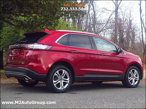 Used 2018 Ford Edge Titanium w/ Technology Package image 4