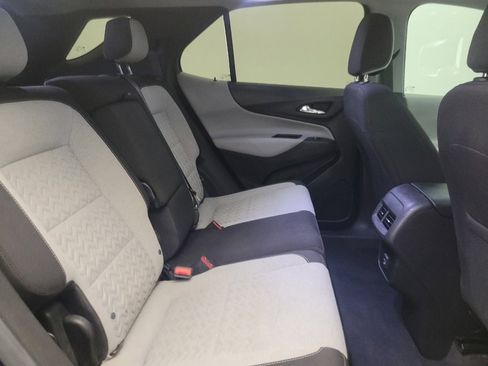 Used 2022 Chevrolet Equinox LS image 19