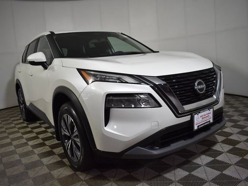 Certified 2023 Nissan Rogue SV image 3
