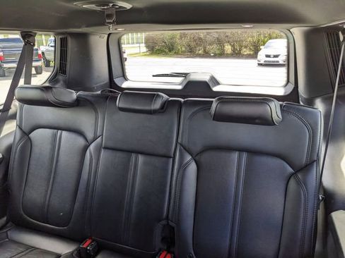 Used 2024 Jeep Wagoneer L Series II w/ Flexible Seating Group image 21