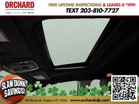 Used 2022 Toyota Sienna XLE image 28