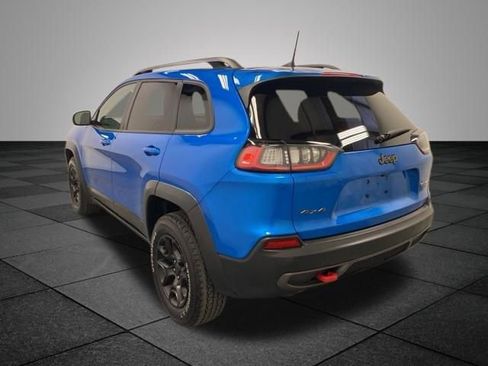 Used 2019 Jeep Cherokee Trailhawk w/ Comfort/Convenience Group AWD/4WD image 4