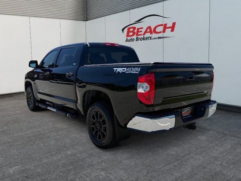 Used 2017 Toyota Tundra SR5 w/ TRD Off Road Package AWD/4WD image 11