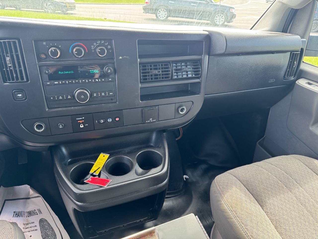 Used 2017 Chevrolet Express 2500 RWD image 31