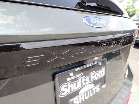 Certified 2022 Ford Explorer ST w/ Equipment Group 401A AWD/4WD image 5