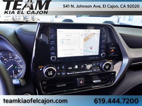 Used 2021 Toyota Highlander XLE image 27