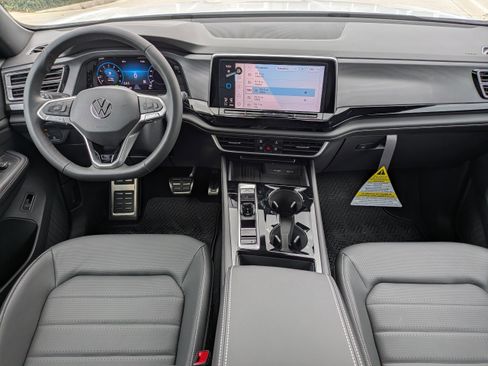 New 2026 Volkswagen Atlas Cross Sport SEL R-Line AWD/4WD image 16