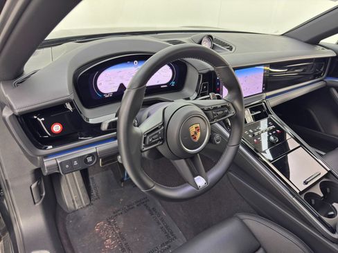 Used 2024 Porsche Panamera 4 image 14