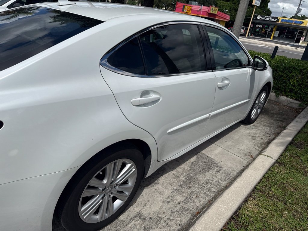 Used 2014 Lexus ES 350 FWD image 4