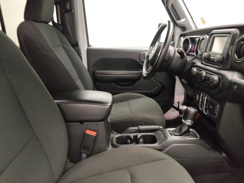 Used 2018 Jeep Wrangler Unlimited Sport S image 21