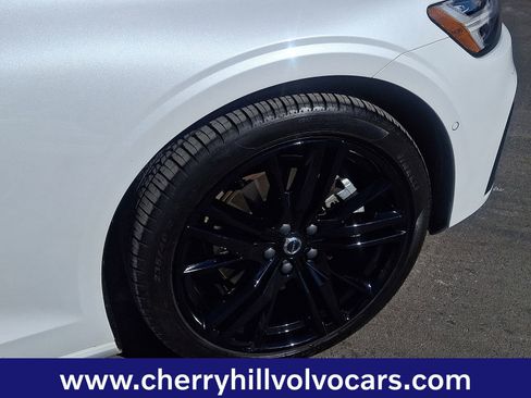 Certified 2024 Volvo S60 B5 Plus w/ Climate Package image 9