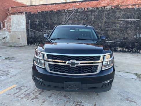 Used 2019 Chevrolet Tahoe LT image 2