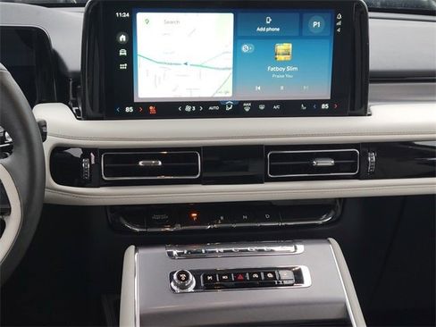 New 2026 Lincoln Aviator AWD image 25