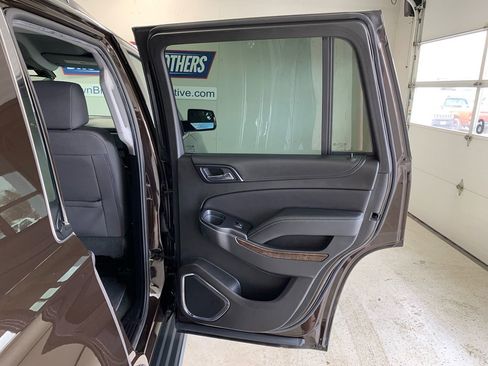 Used 2018 Chevrolet Tahoe LS AWD/4WD image 29