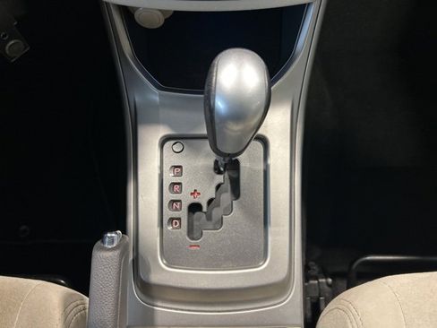 Used 2010 Subaru Impreza 2.5i Premium image 16