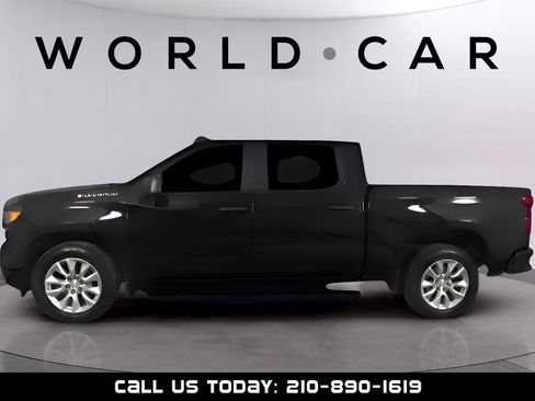 Used 2022 Chevrolet Silverado 1500 Custom RWD image 4