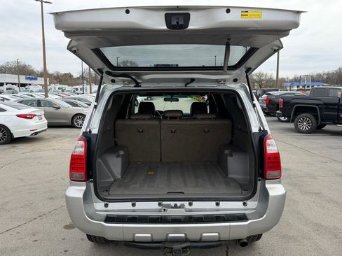 Used 2007 Toyota 4Runner SR5 image 11