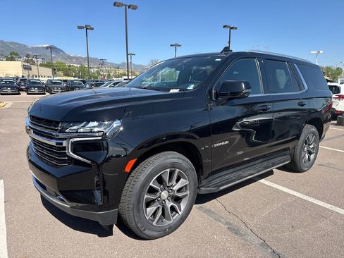 Used 2023 Chevrolet Tahoe LT w/ Luxury Package AWD/4WD image 19