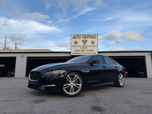 Used 2016 Jaguar XF R-Sport image 40