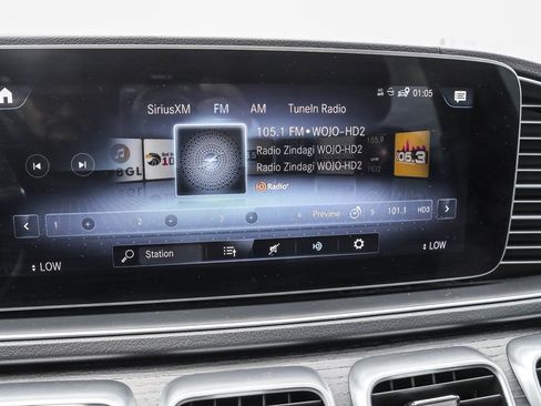 Used 2021 Mercedes-Benz GLS 450 4MATIC image 23