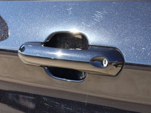 Certified 2025 Ford Explorer Platinum w/ LUX Leather Package image 21