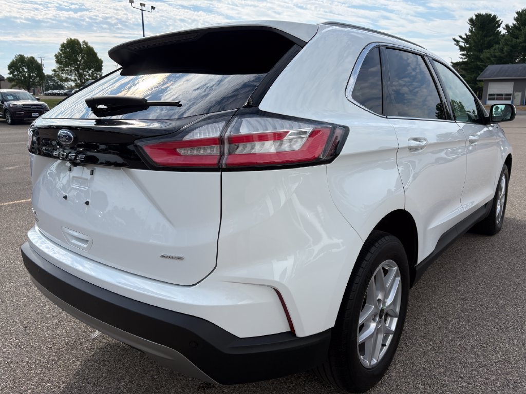Used 2024 Ford Edge SEL w/ Convenience Package AWD/4WD image 6