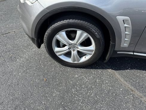 Used 2010 INFINITI FX35 AWD w/ Navigation Pkg image 11
