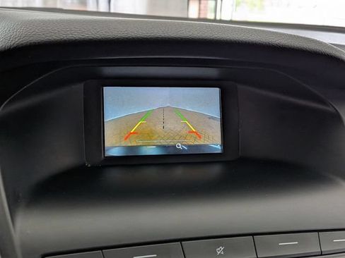 Used 2018 Ford Focus SE FWD image 28