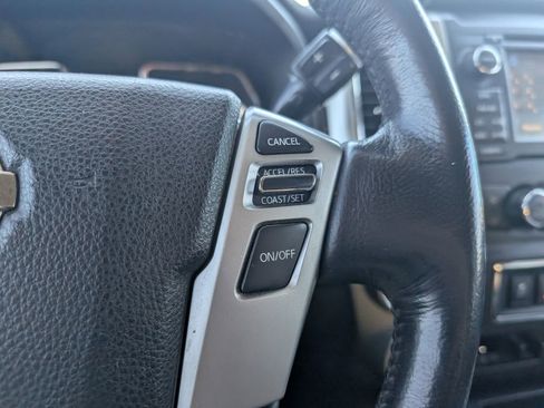 Used 2018 Nissan Titan SL w/ Chrome Package image 13