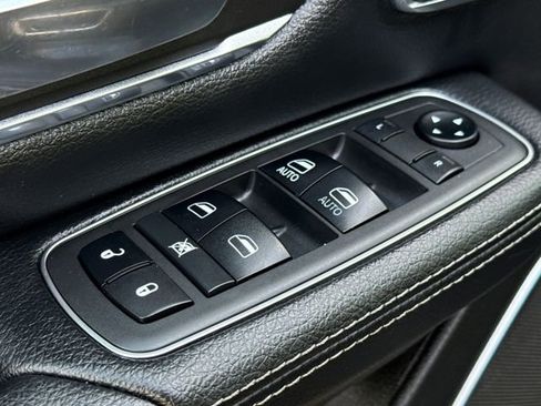 Used 2019 RAM 1500 Laramie RWD image 20