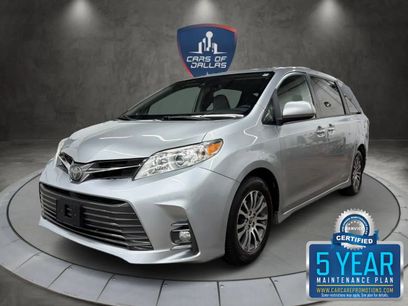 Used 2019 Toyota Sienna XLE