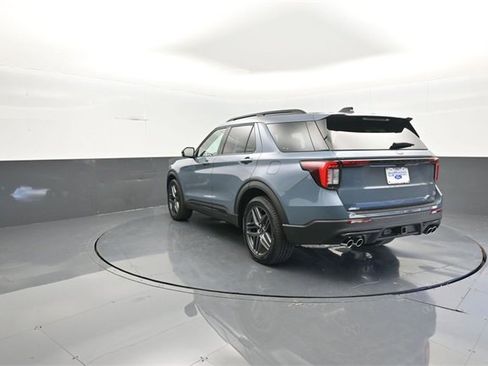 New 2026 Ford Explorer ST w/ Sun And Sound Package image 5