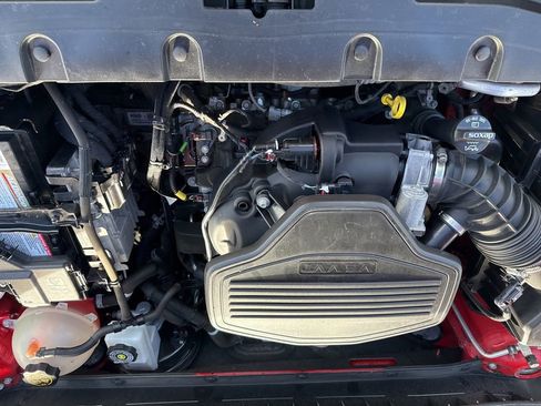 Used 2020 Chevrolet Blazer LT image 33