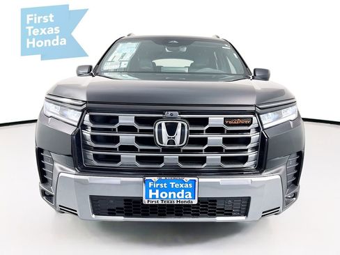New 2026 Honda Pilot TrailSport image 2