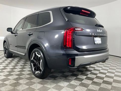 Used 2025 Kia Telluride S AWD/4WD image 4